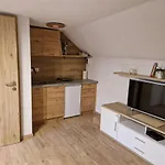 Koca Na Pikovem Crna na Koroskem