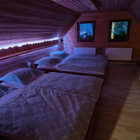 Koca Na Pikovem * Crna na Koroskem