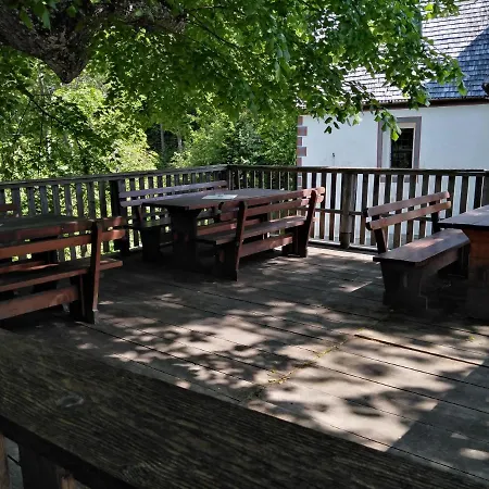 Διαμέρισμα Koca Na Pikovem Crna na Koroskem